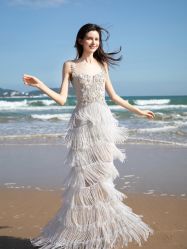 -艾米丽婚纱礼服