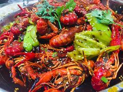 -老东镇啤酒屋海鲜加工·蒸汽海鲜·海鲜烧烤(台东店)