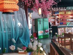 -荷塘秋月·本帮江浙菜(国权路店)