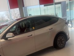 -TESLA 特斯拉(北京后沙峪特斯拉中心)