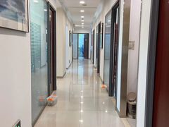 -瑞尔齿科(颐堤港诊所)