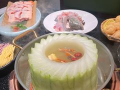 -得意咚瓜·顺德鱼生·冬瓜火锅(深圳首店)