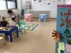 -爱乐游亲子游泳俱乐部