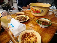 -拈签一笑黄牛肉辣卤串串