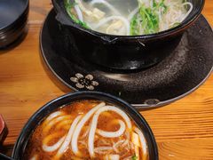 -丽虹云南过桥米线(兴工街店)