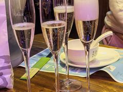 桃红起泡酒-胡桃里乐队酒馆(昙华林店)