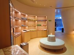 -涨巢·潮玩水疗局