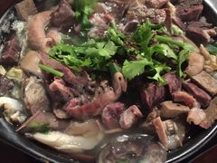 特色牛杂砂锅-胜泽眼镜烧烤(云霄路直营店)