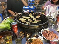 -小辣椒汤锅烧烤(温泉南街店)