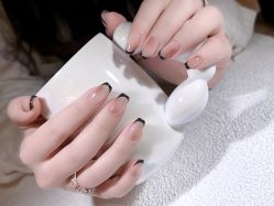 -沫儿·美甲美睫·半永久·皮肤管理