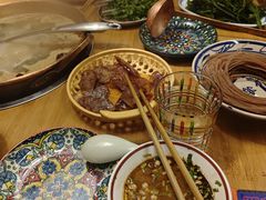 -洱火云南酸菜牛肉火锅(石景山当代商城店)