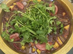 -周老三跷脚牛肉·全牛火锅(非遗传承店)