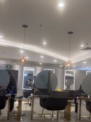 点击看大图 -八佰伴8008星级形象店
