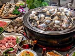 -围炉肉舍•炭烤活鳗•丹东海鲜烤肉(步行街店)