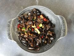 鸡汁木耳-万景饭店·鱼街农家菜