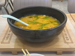 -花馬肆.云南过桥米线(汉神购物广场现场熬汤店)