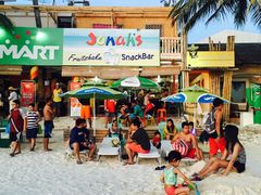 -Jonah's Fruit Shake & Snack Bar