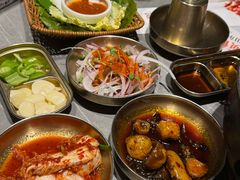 -草家酱蟹炭火烤肉店(珲春南路一店)