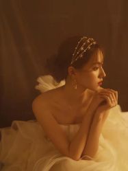 -雪中彩影婚纱摄影·微光艺术中心