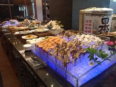 自助取餐区-源·咖啡自助餐厅·海鲜·烧烤·三文鱼(海口华彩洲际酒店)