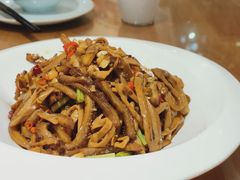 -丹江口渔村·湘味厨房(桃园店)