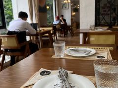 -Mark&Mars Restaurant