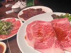 -焼肉まんぐう