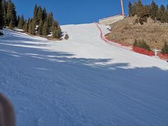 -丝绸之路山地度假区滑雪场