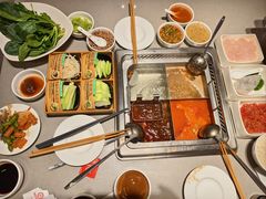 -海底捞火锅(宝龙广场夜宵主题店)