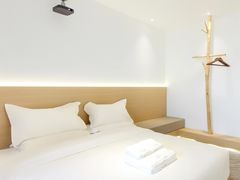 -幸栖洞穴设计酒店(成都春熙路店)