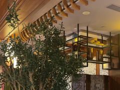 -八府香鸭·啫啫煲(华山路店)