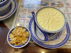 -广信牛奶甜品世家(台东店)