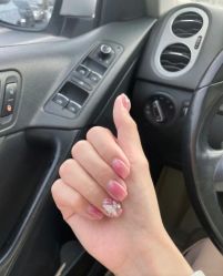 -蜜丝卡伦美甲美睫半永久