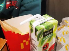 -麦当劳(徐汇漕溪北路百脑汇店)