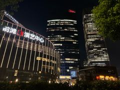 -交通银行前滩31演艺中心