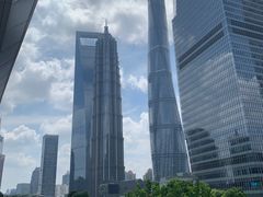 -陆家嘴空中步行连廊
