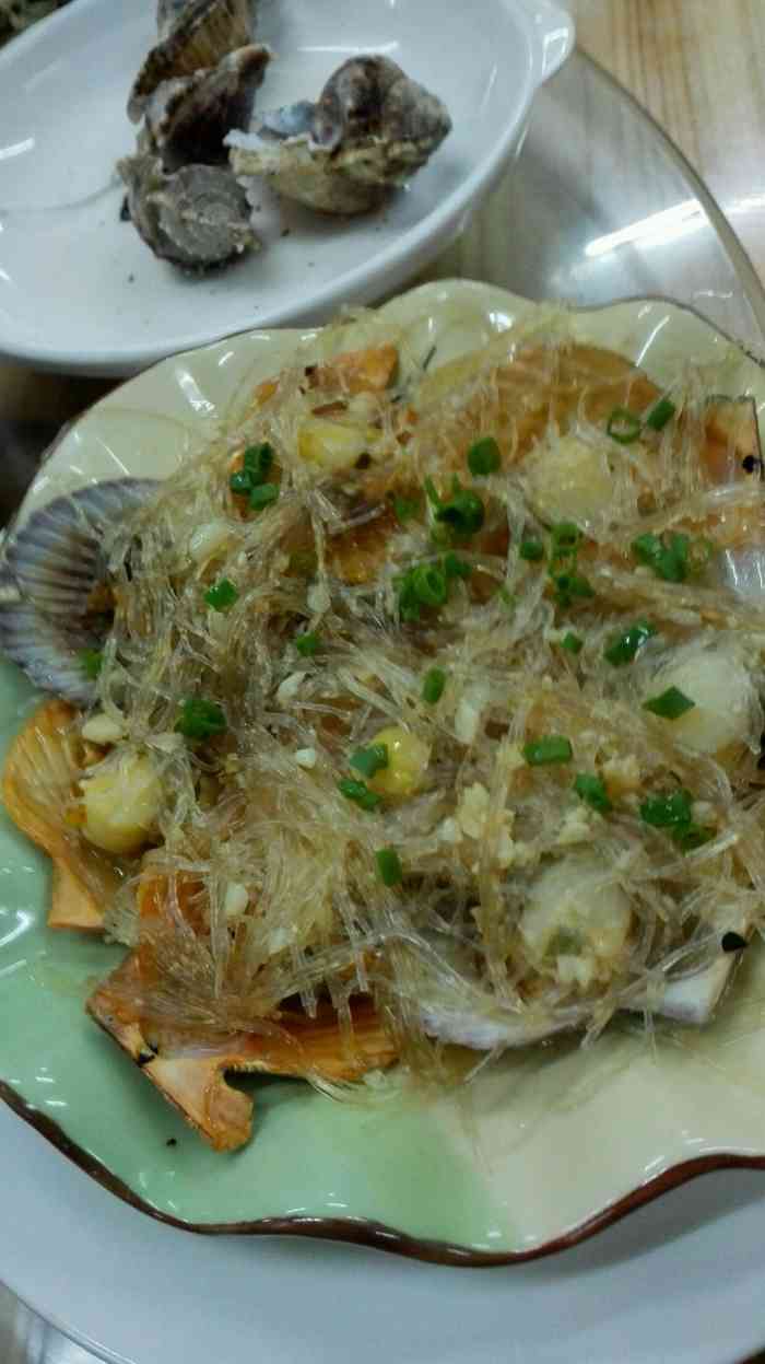 海兴海鲜饭店-"在渔人码头附近随便找了一家人气还可以的店.