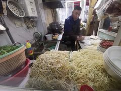-小许三鲜砂锅馄饨店(家多乐烟酒店)