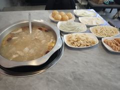 -光头药膳鸡(莱茵小镇店)