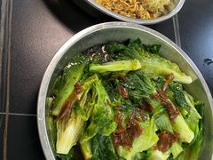 红葱头淋生菜-芭厘·农庄老字号.电饭煲五指毛桃焗鸡