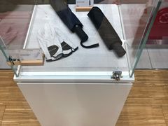 -杭州中沃沃尔沃4S店(滨江区店)