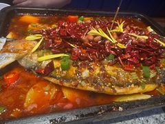 -里岛烤鱼(东港凯虹广场店)