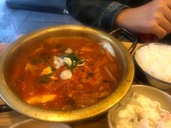 猪颈肉泡菜汤-金北顺大锅家(신사본점)