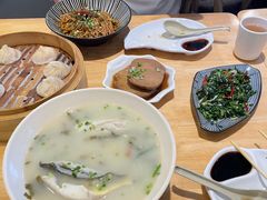 -玖鲜小笼(中山广场店)