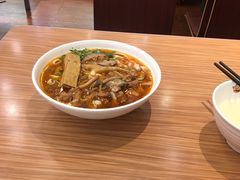 -顺溜·手工刀削面·黑金店(铜锣湾店)