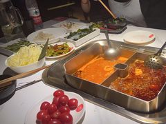 -九鼎轩脆毛肚火锅(南京东路店)