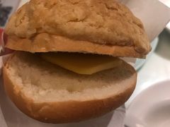 -新大咀港式茶餐厅(宝山万达店)