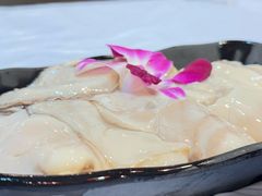 黄喉-鲜入围煮花胶鸡海鲜火锅