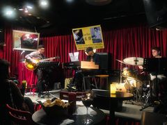 -东岸Cafe 爵士俱乐部