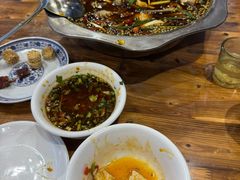 -乡土特色.冷锅鱼.牦牛肉汤锅